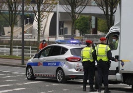 La Policía de Bilbao inicia este lunes una campaña especial de controles de alcoholemia por la Navidad