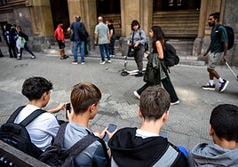 Las sesiones aspiran a que la adolescencia conozca los riesgos de las redes sociales.