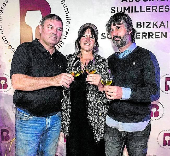 Mikel Bengoa, Irene Urkijo e Igor Mombiela.