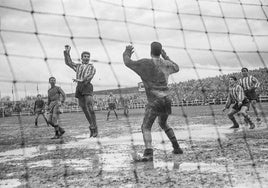 El Alavés logró su mayor goleada en Primera ante el Valencia en 1955 en Mendizorroza.