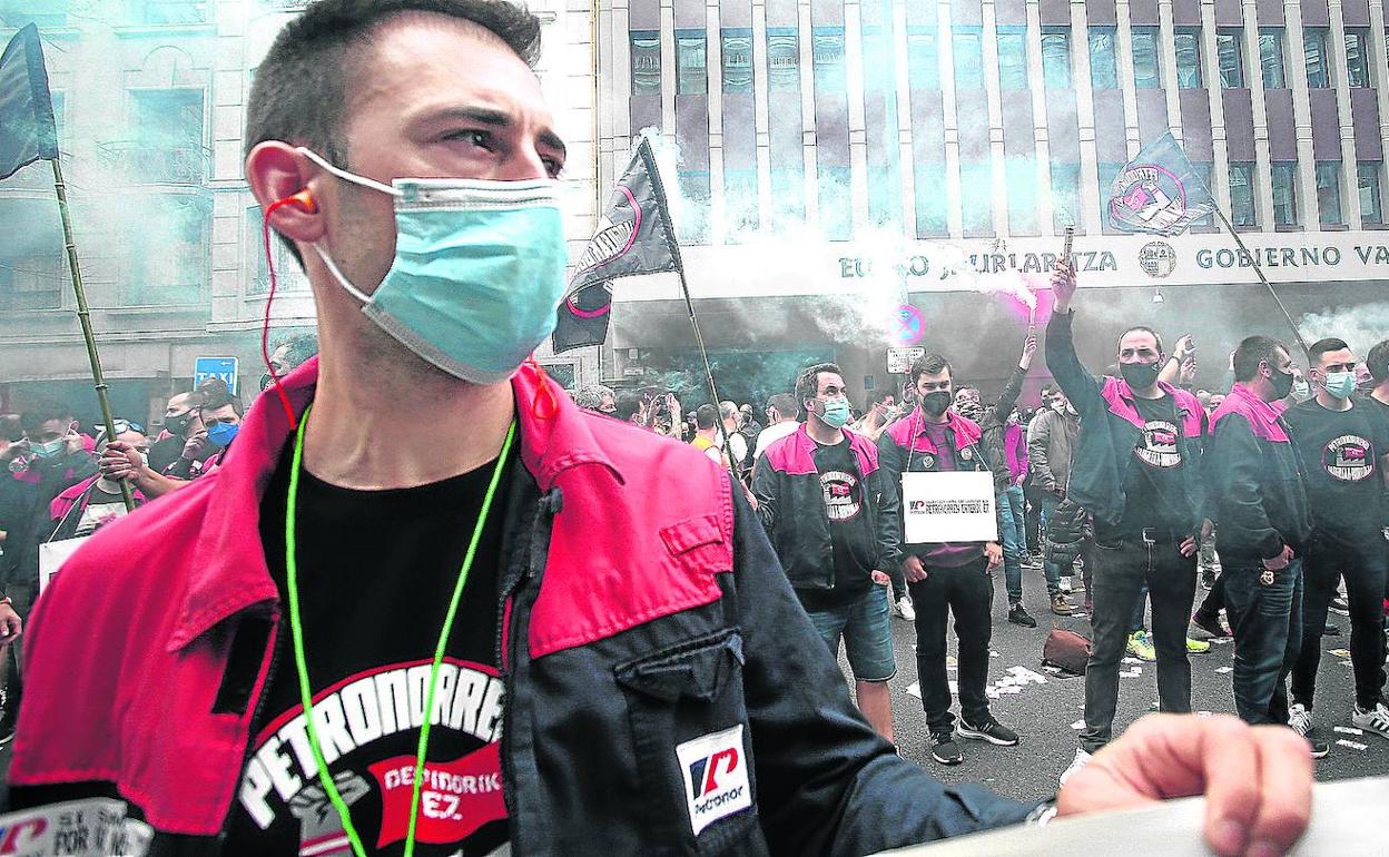 Movilización de la plantilla de Petronor realizada en 2021.