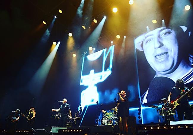 En la canción 'Urrun', la dedicada a Aitor Zabaleta.