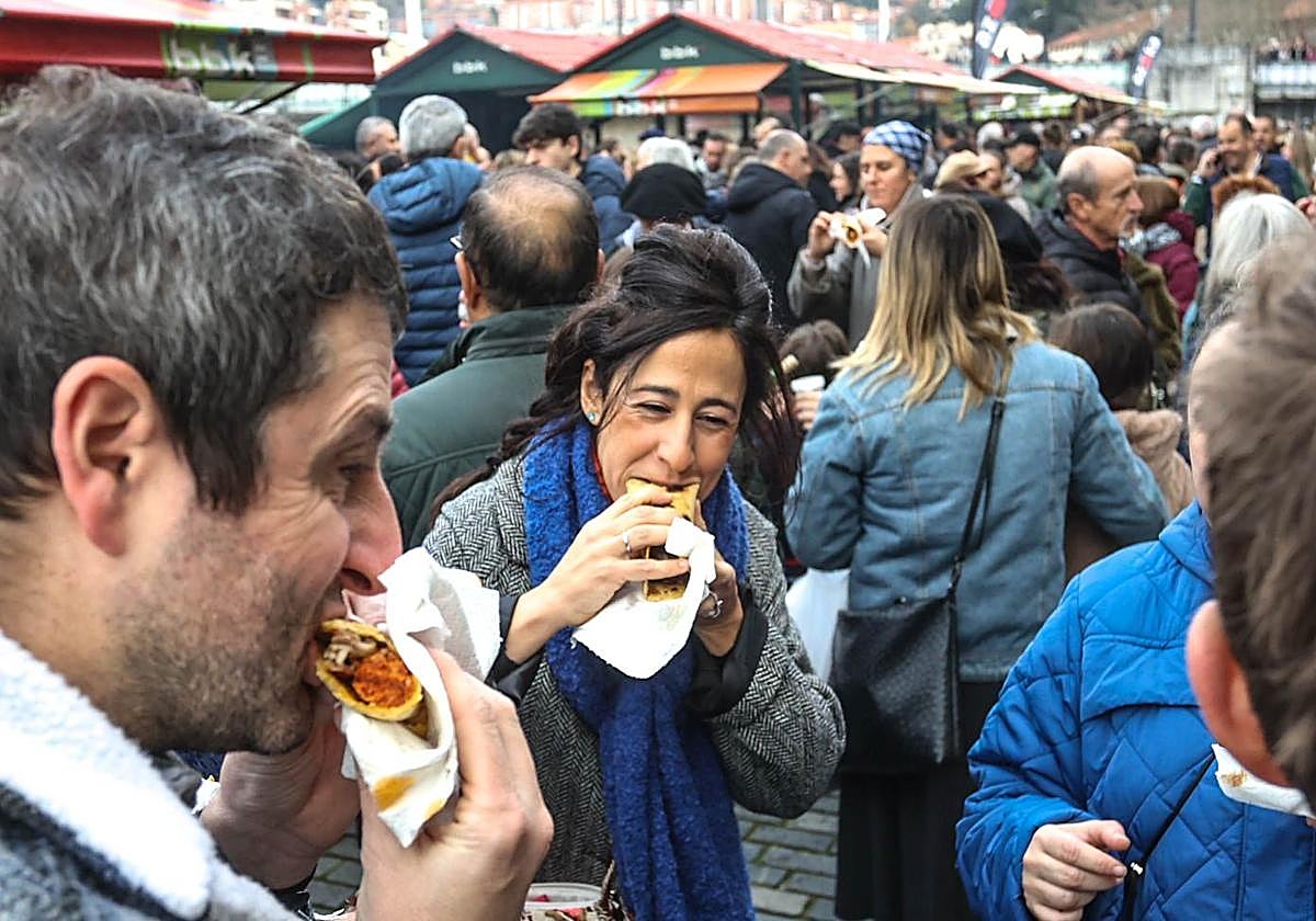 Miles de personas abarrotan Santo Tomás: «Es la feria de las ferias»