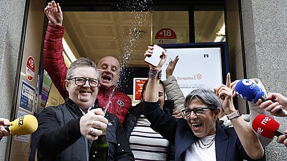 70048, un segundo premio madrugador y muy repartido