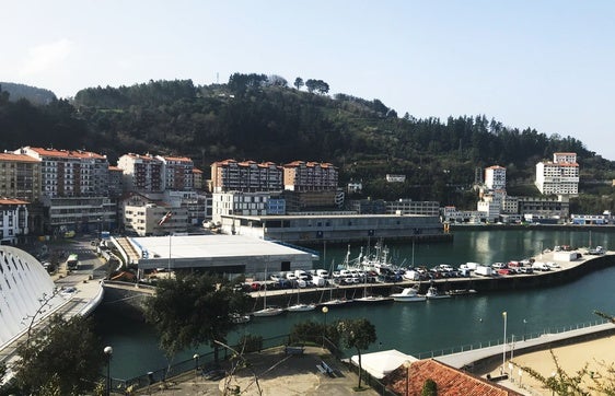 Puertos permitirá aparcar en el muelle los días más significativos de las Navidades.