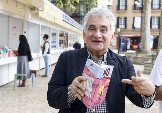 Bernardo Atxaga, en la Feria del Libro de Bilbao de este año.