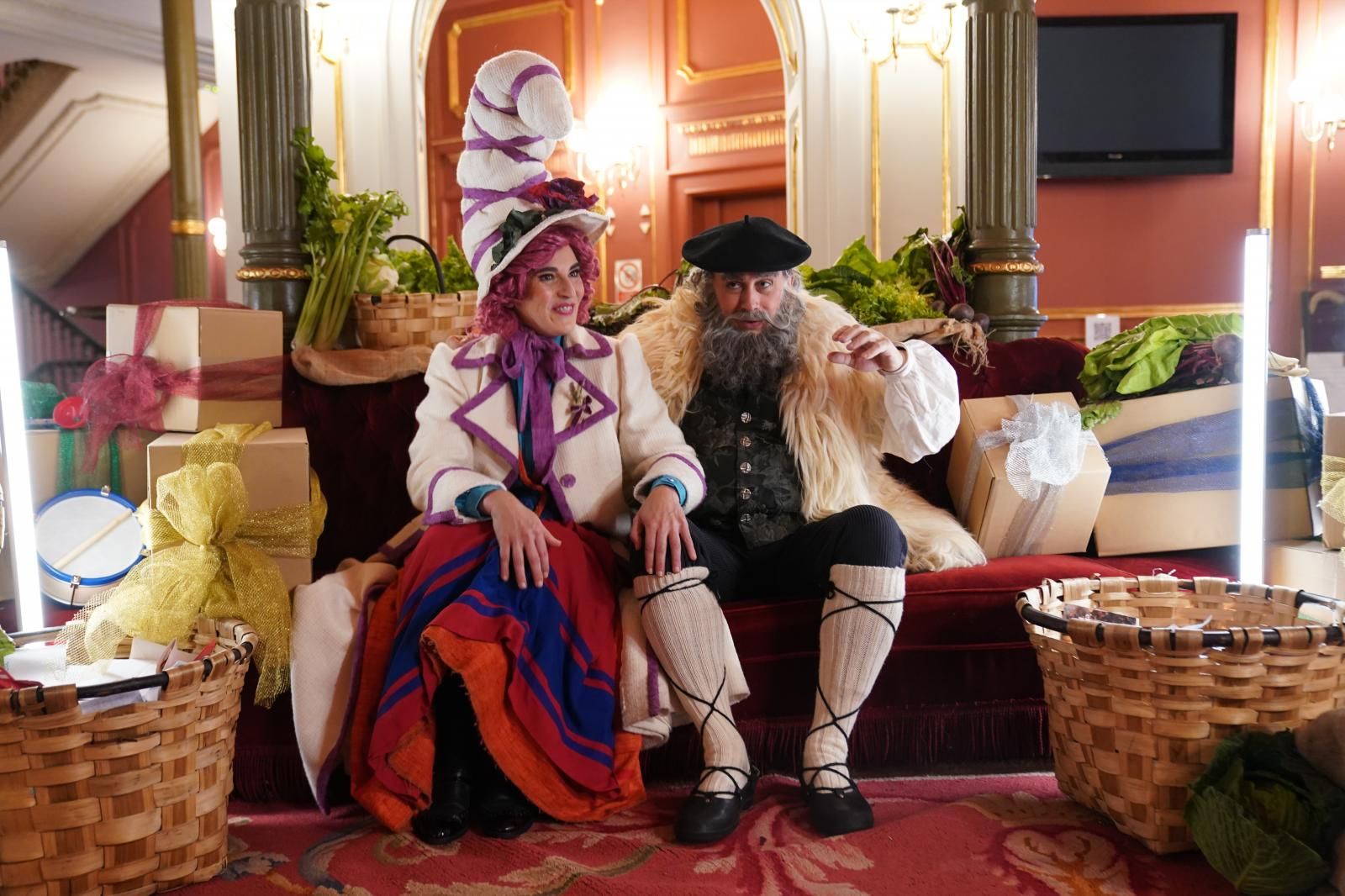 Olentzero y Mari Domingi reciben las últimas cartas de Navidad en Bilbao