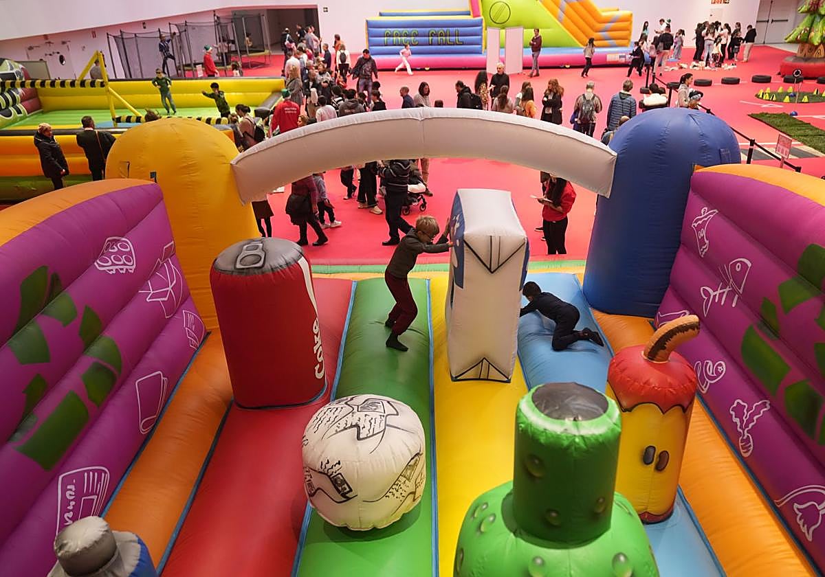 El Europa permite la entrada de hasta 3.000 asistentes por jornada.