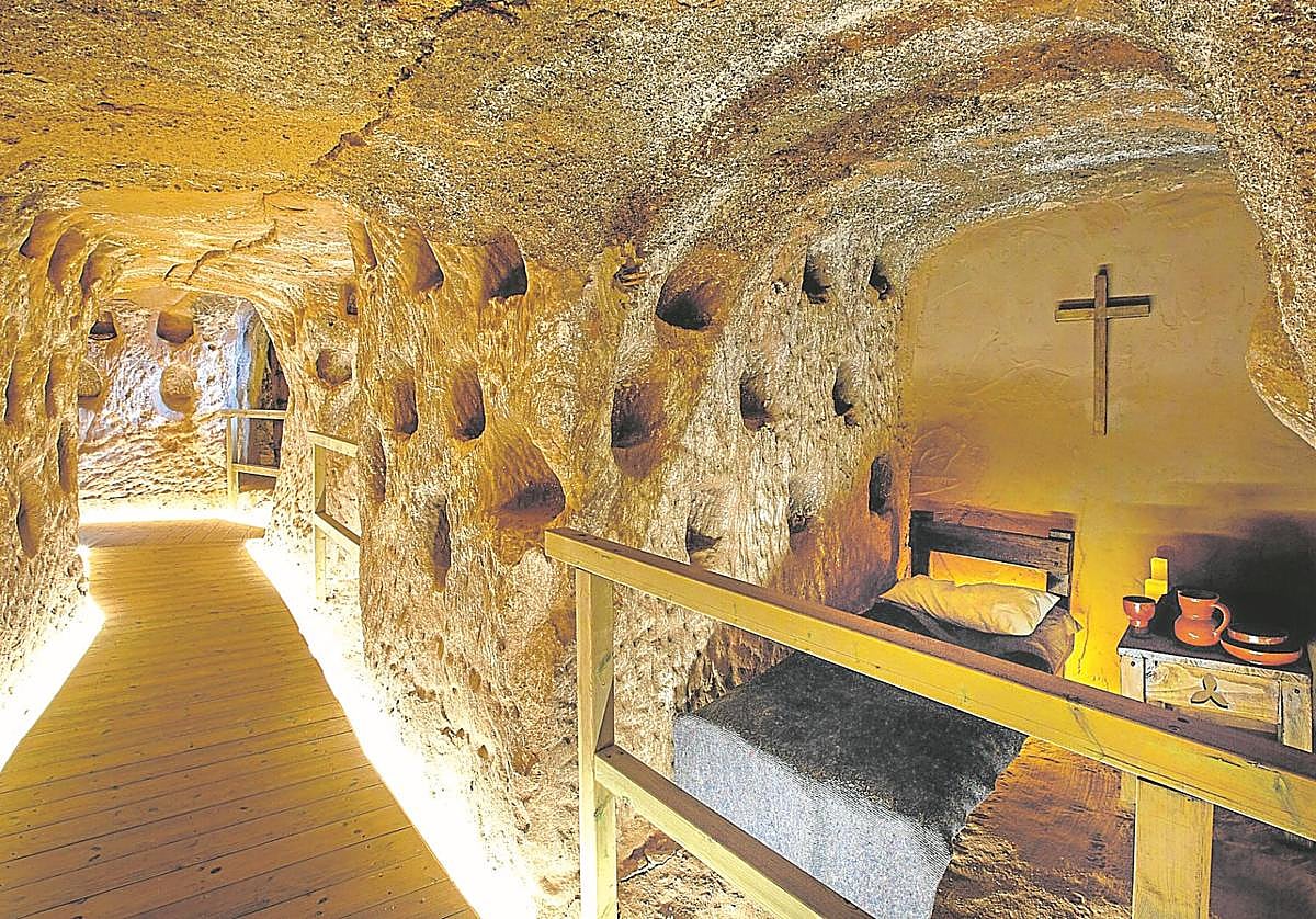 La cueva fue morada de los monjes durante la Edad Media.