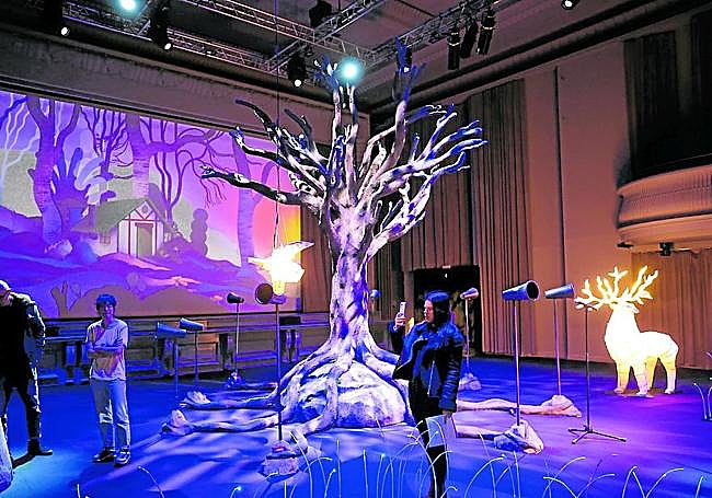 Escenario mitológico. Presentación de Solstizium.