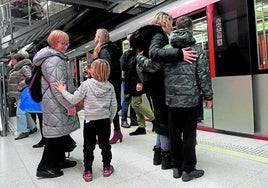 Aquellos que tengan entre seis y doce años necesitarán una tarjeta Barik personalizada para acceder gratis al transporte público vizcaíno.