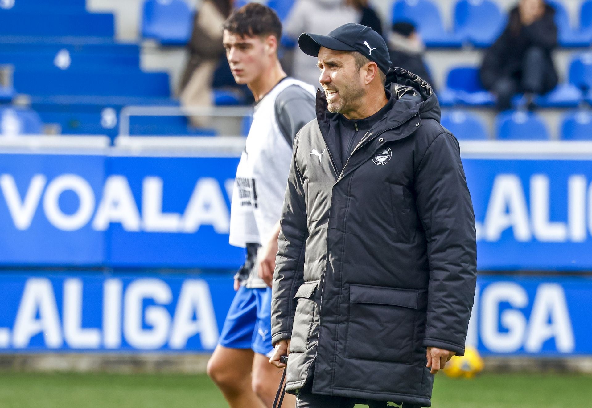 El Alavés se abraza con su afición