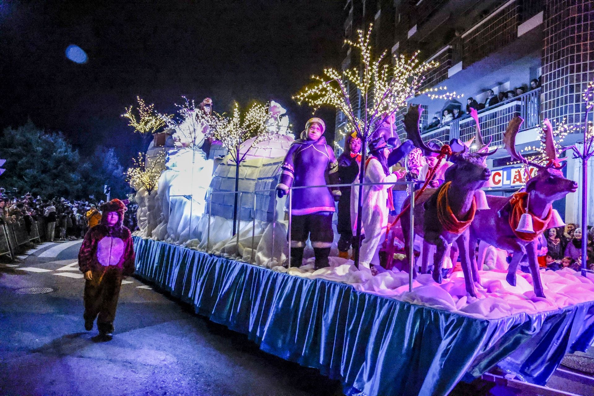 Las imágenes de la cabalgata de los Reyes Magos en Vitoria