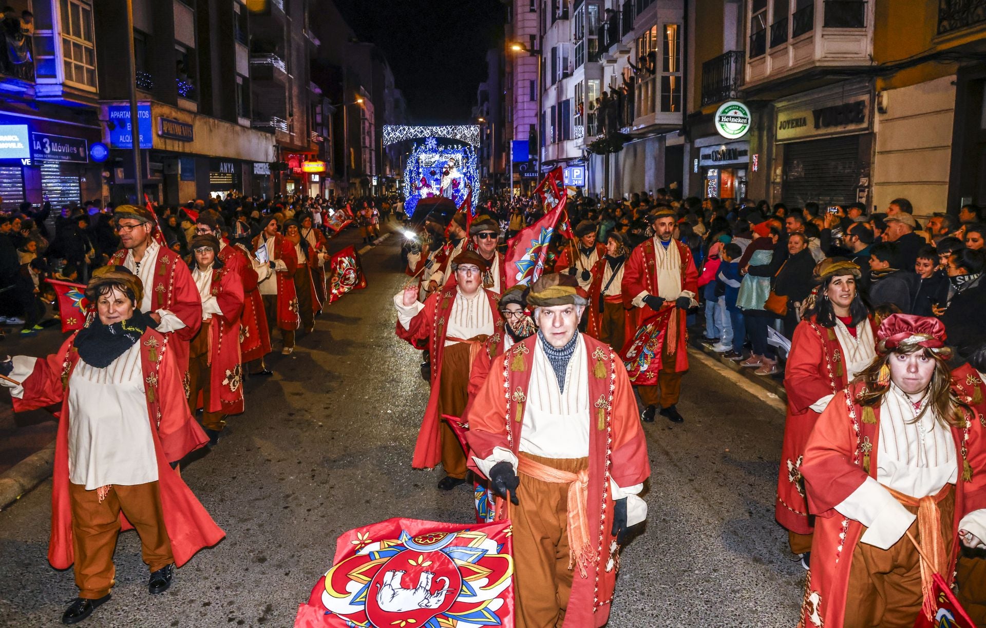 Las imágenes de la cabalgata de los Reyes Magos en Vitoria