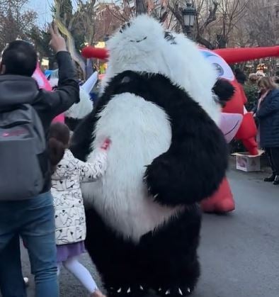 España vuelve a tener su 'oso perjudicado' en una Cabalgata de Reyes