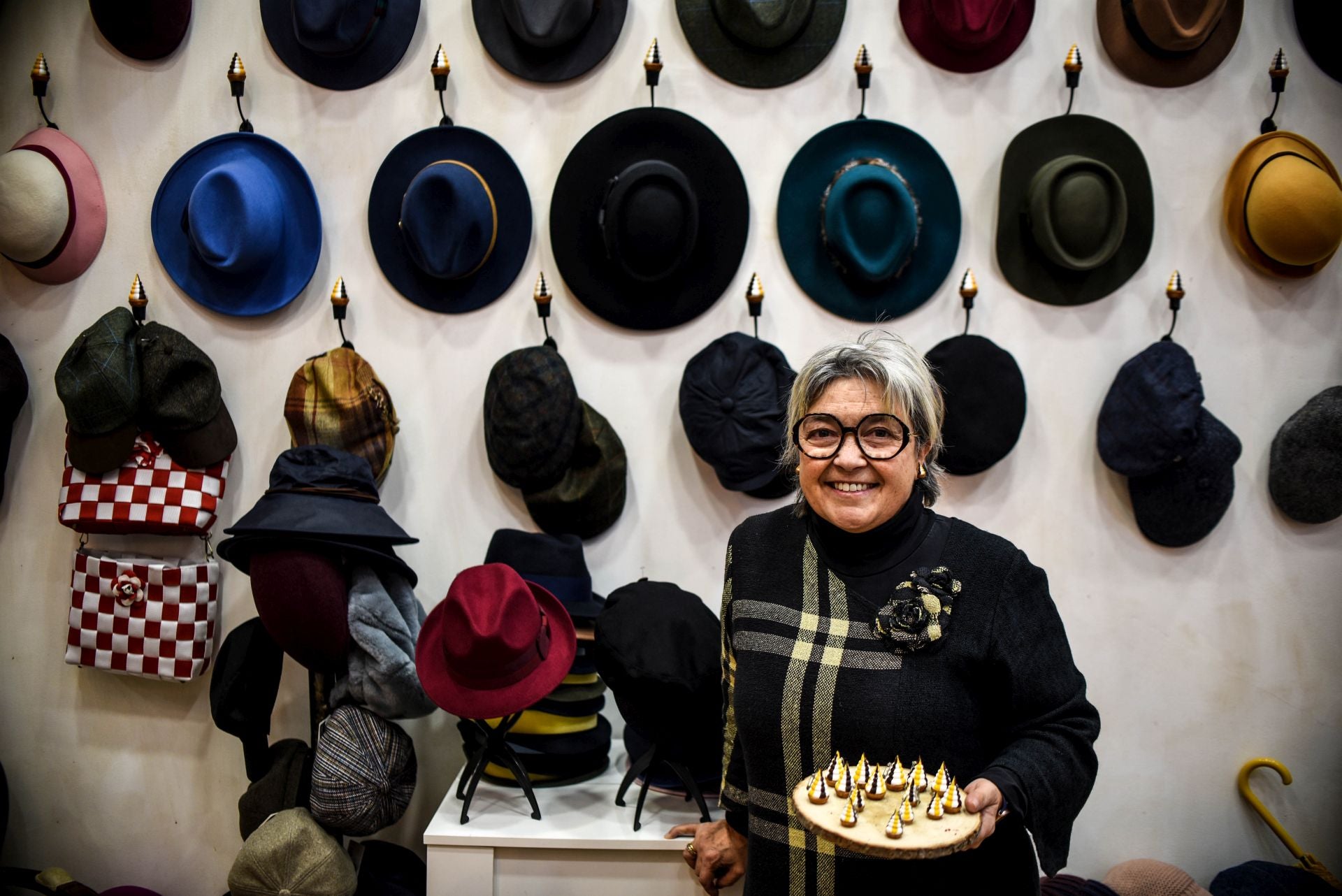 No es una pastelera pero se está hinchando a vender carolinas en Bilbao