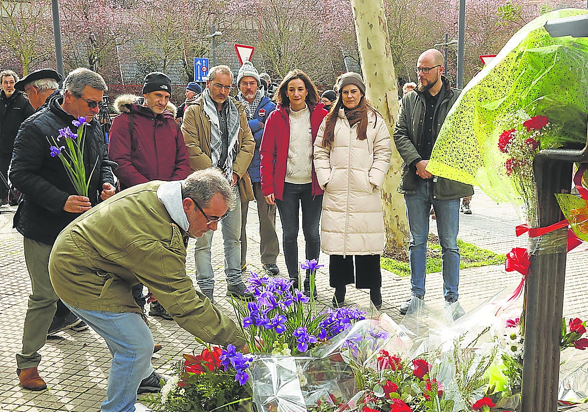 Homenaje a las víctimas del 3 de marzo en Vitoria.