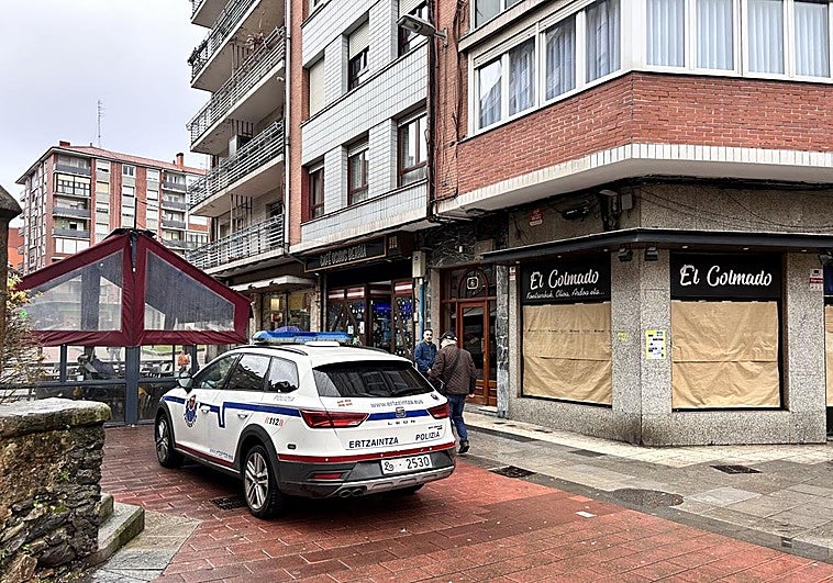 El fallecido en Barakaldo cayó desde un sexto piso con una mochila a la espalda