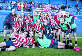 Las futbolistas rojiblancas celebran su cuarto triunfo seguido en Liga en el césped de la Ciudad Deportiva Dani Jarque.