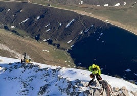 Muere un senderista despeñado en los Picos de Europa