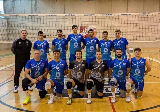 El sénior masculino se enfrenta este sábado al San Sadurniño.