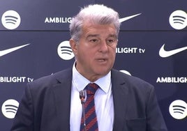 A Laporta se le escapa un «el Bilbao» al explicar la cautelar a Dani Olmo y rectifica al momento