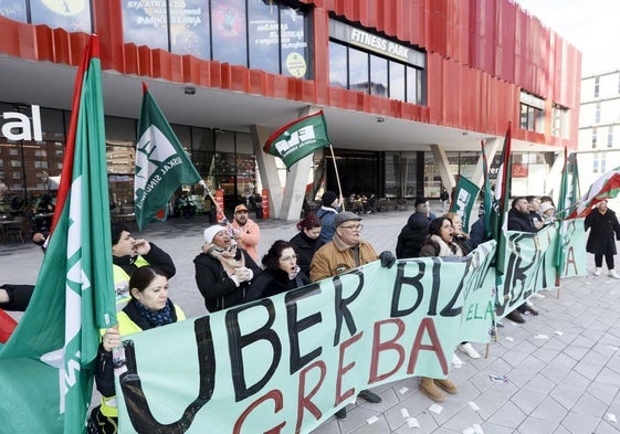 Movilización este martes 14 en la estación bilbaína de Termibus.