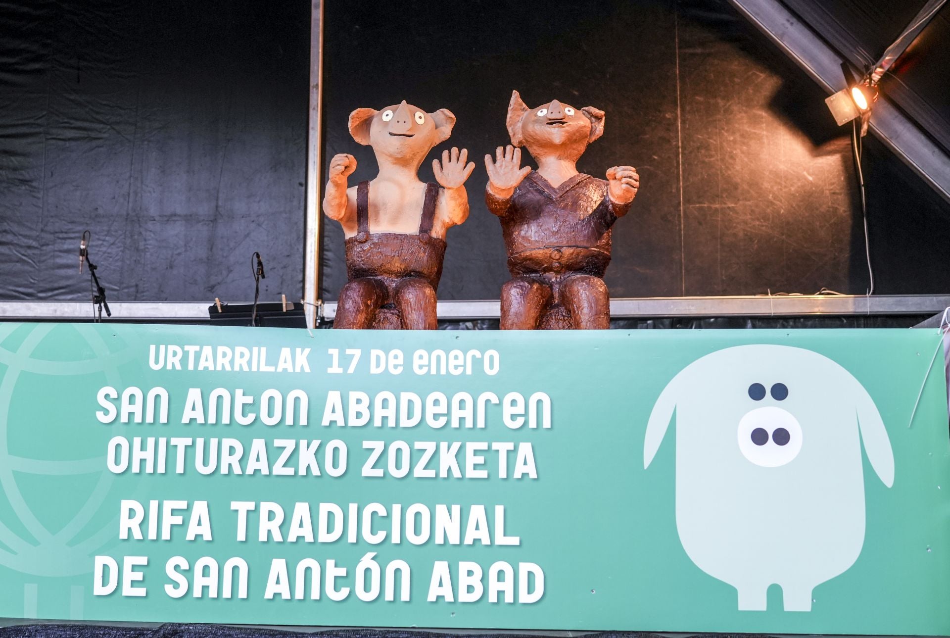 Las mejores imágenes de la celebración de San Antón en Vitoria