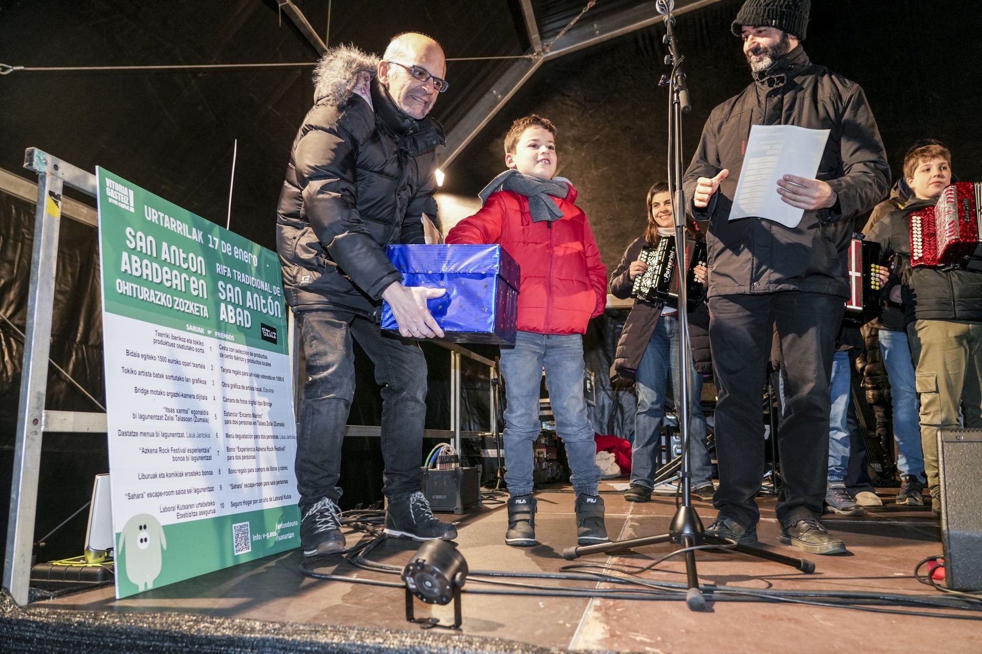 Las mejores imágenes de la celebración de San Antón en Vitoria