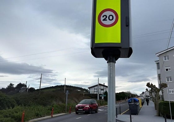 En la calle Goierri se habían instalado radares informativos.