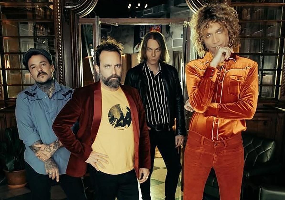 «Aunque escuchamos música más antigua somos hijos del rock de los años 90»