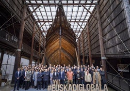 La estrategia 'Euskadi Globala' se ha presentado este martes en Pasaia, donde se construye una réplica de la nao San Juan.