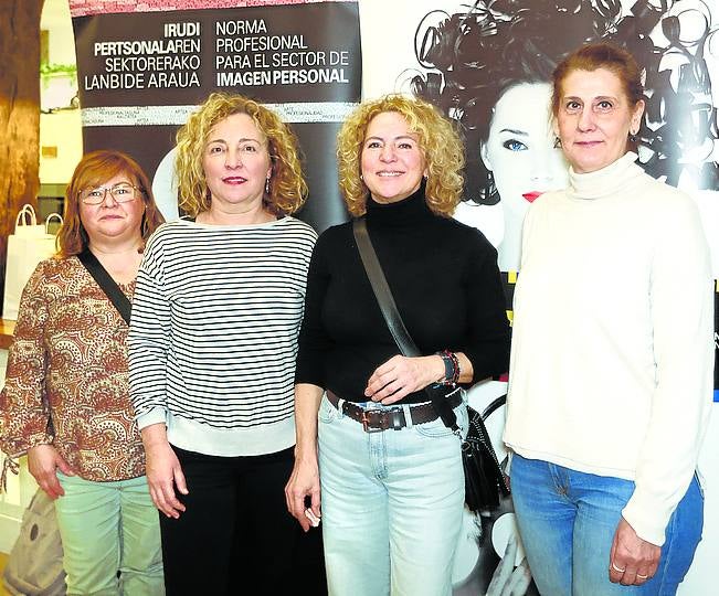 Loli Escalante, Itziar Fernández, Tea Hidalgo y Lola Vaamonde.