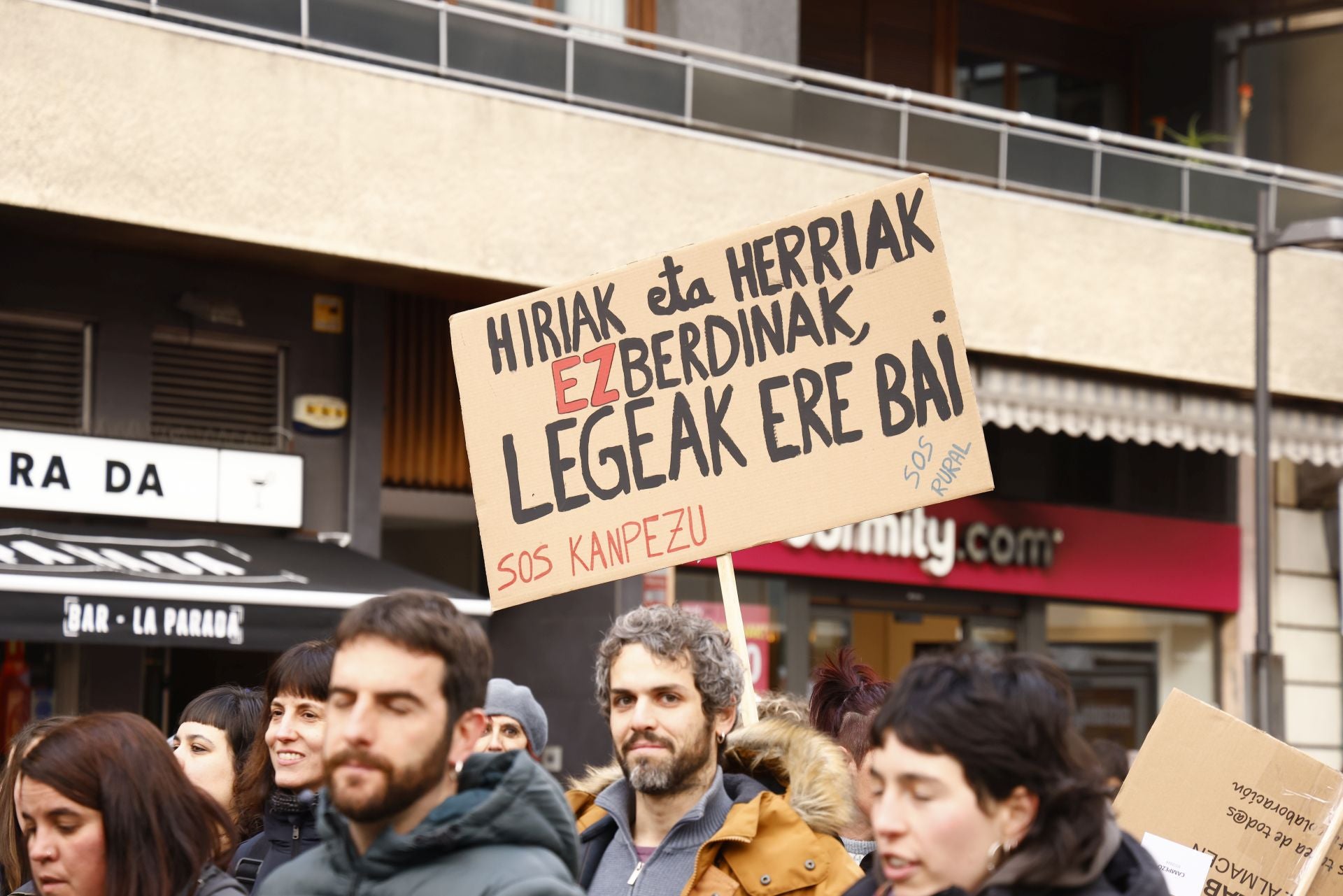 Manifestación de la enseñanza pública en Vitoria