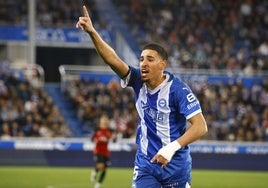 Abdel Abqar en su partido contra el Mallorca en Mendizorroza.