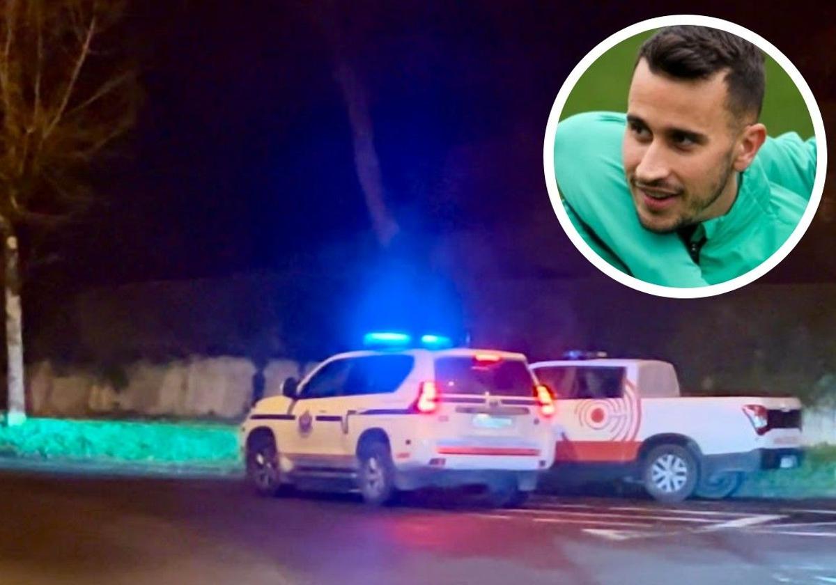 Un coche patrulla de la Ertzaintza y otro de seguridad privada, junto al chalé del futbolista en Mungia.