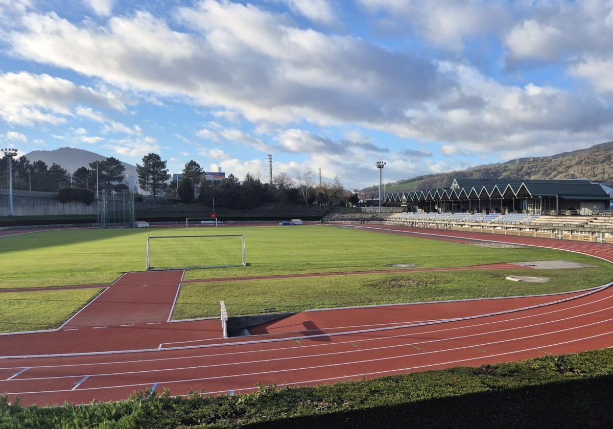 Vista de la pista de atletismo mejorada.