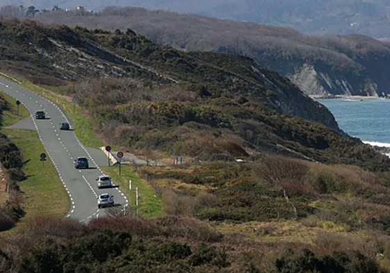 Carretera de La Corniche, entre Hendaia y Sokoa.