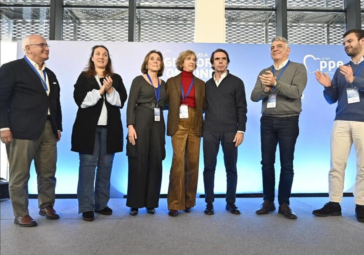 Cuca Gamarra, Ana Iribar -viuda de Gregorio Ordóñez- y José María Aznar, en el homenaje de este sábado en San Sebastián.