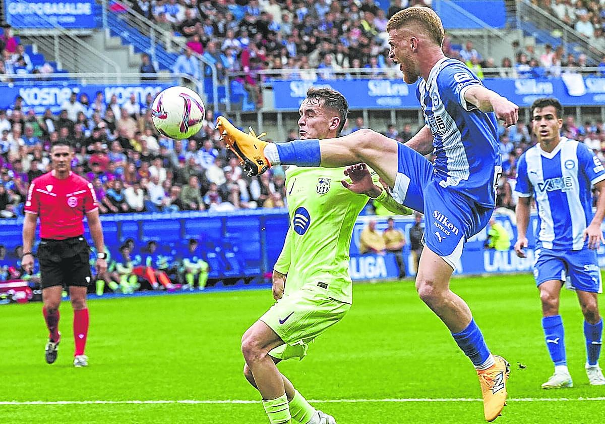 El Alavés visita al Barça en descenso