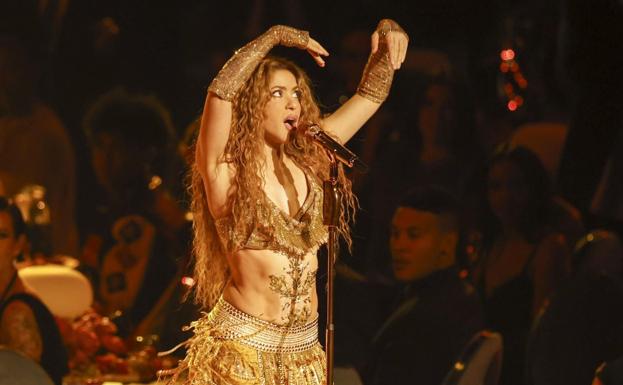 Shakira, cuyo 'Las mujeres ya no lloran' se impuso como el mejor álbum de pop latino.