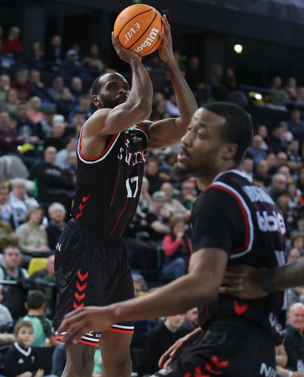 Jones y Abdur-Rahkman, los dos estadounidenses del Surne, han destacado en los últimos partidos.