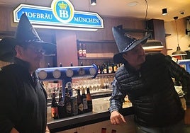 Los hermanos Thate inauguran este jueves una tasca cervecera en el corazón de Pozas