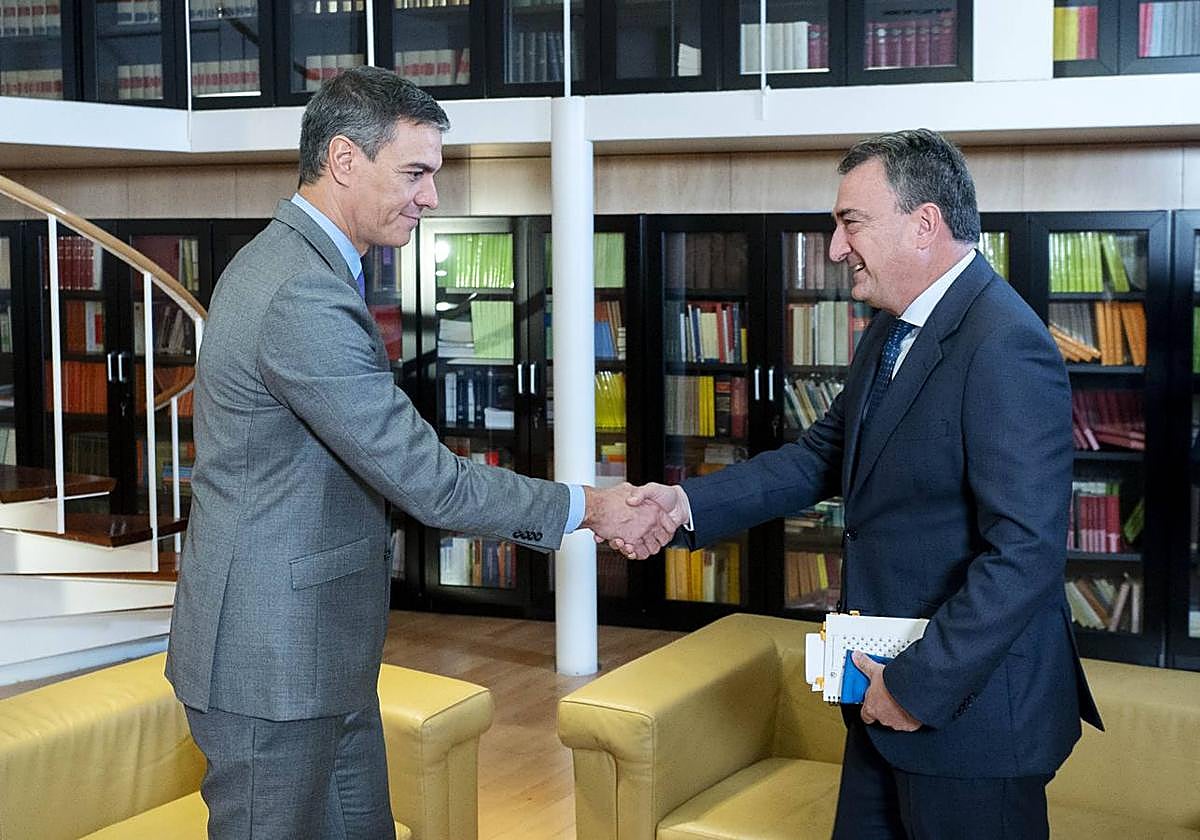 Pedro Sánchez se reunió con Aitor Esteban durante la ronda de contactos de la última investidura.