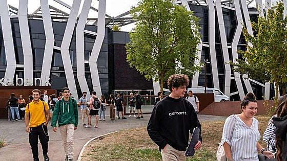Vitoria ofrecerá grados en Psicología, Podología e Inteligencia Artifical