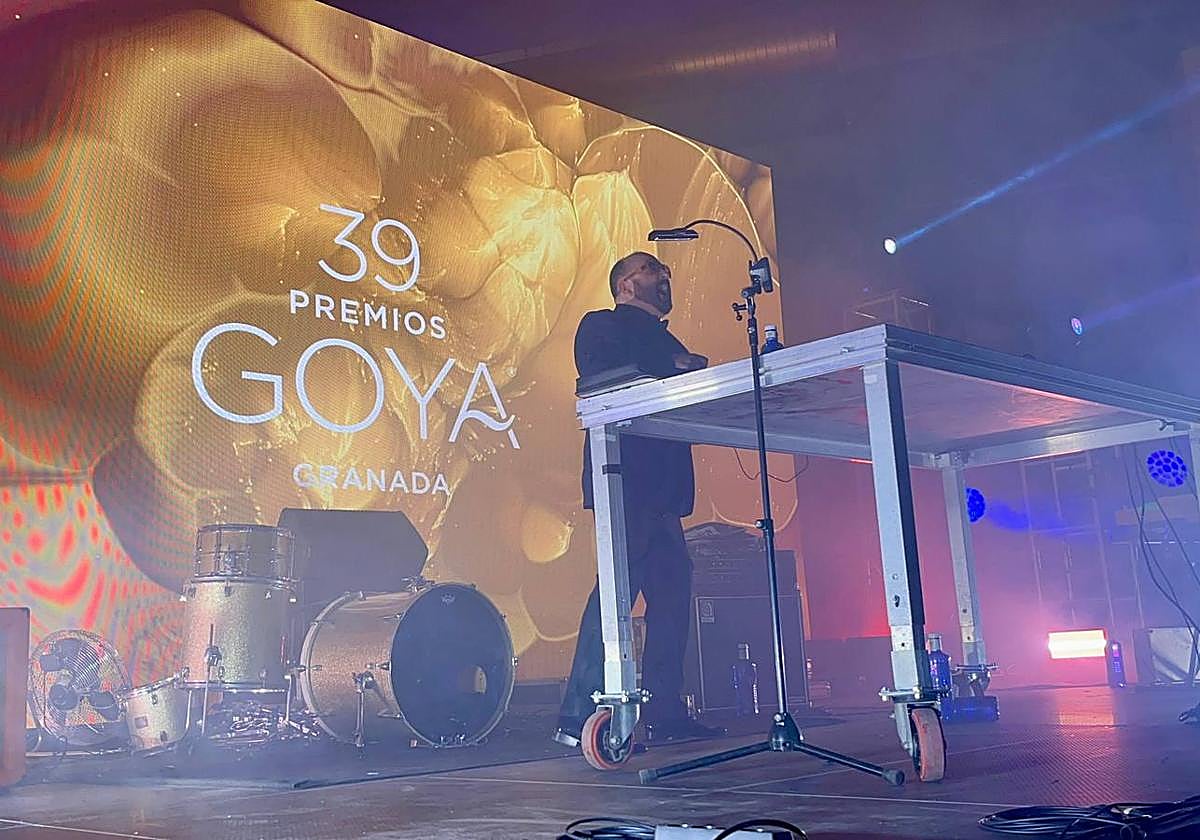Carlos Areces pinchando en la fiesta posterior a la gala en el Palacio de Congresos de Granada.