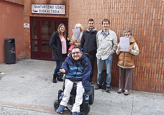 Varios usuarios han presentado registros en el Ayuntamiento, el Ararteko y HABE para denunciar la situación.