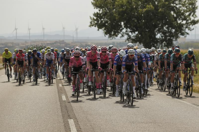 La Vuelta encarece las invitaciones para los equipos españoles