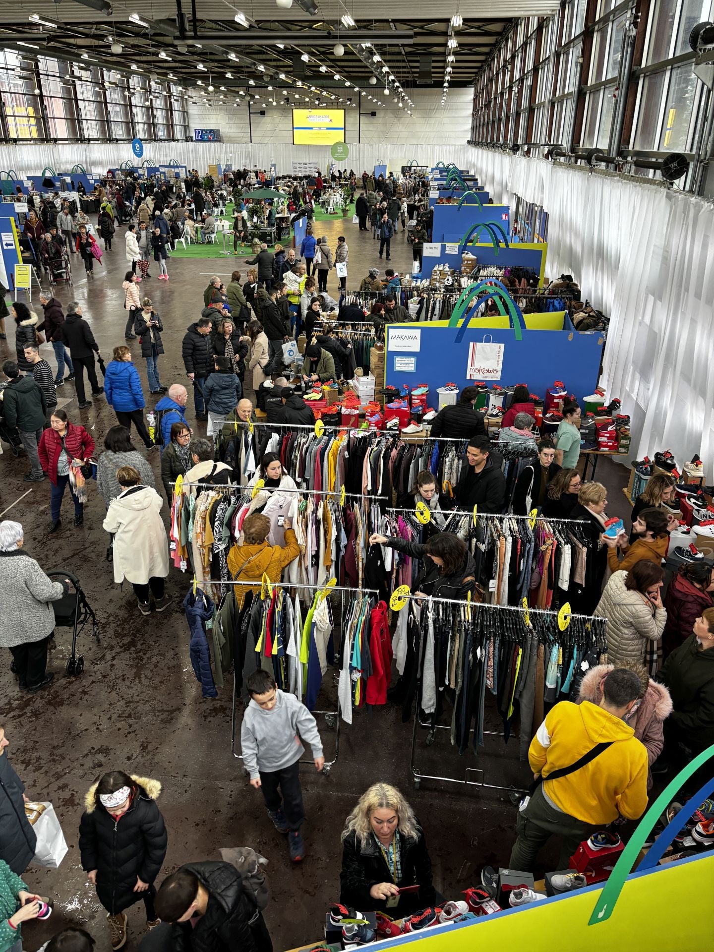 Más de 15.000 personas visitaron los diferentes stands en Durango.