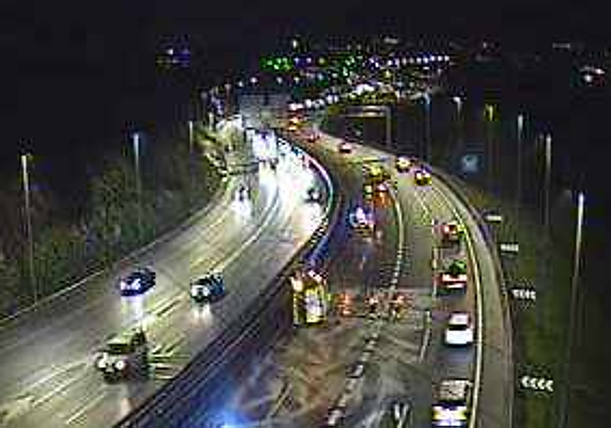 Finalizan las retenciones en el Txorierri y Rontegi por un accidente en Erandio